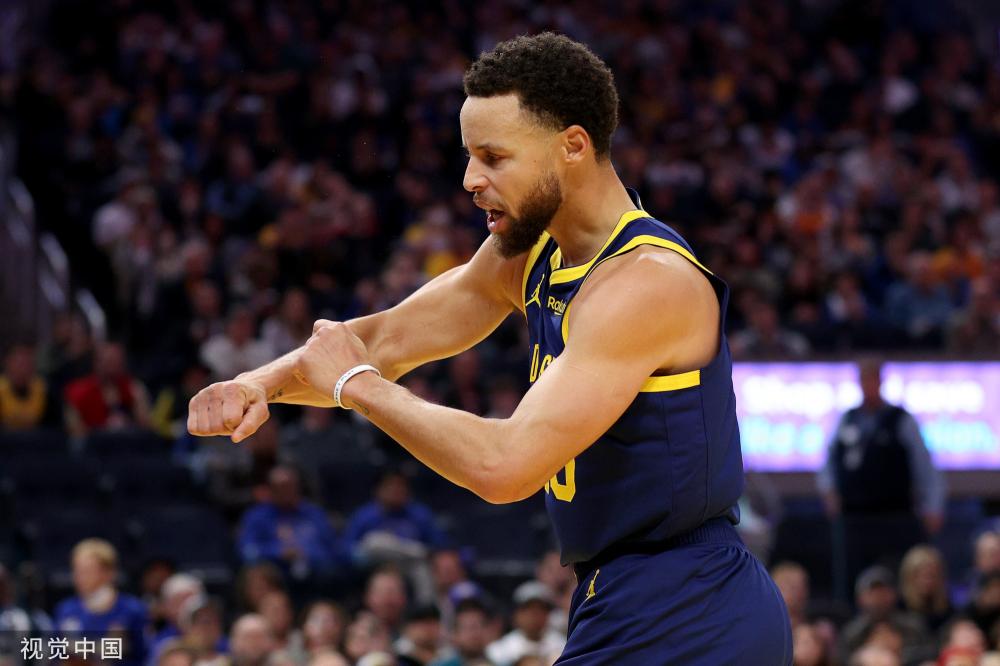 作为一名以 作为一名以